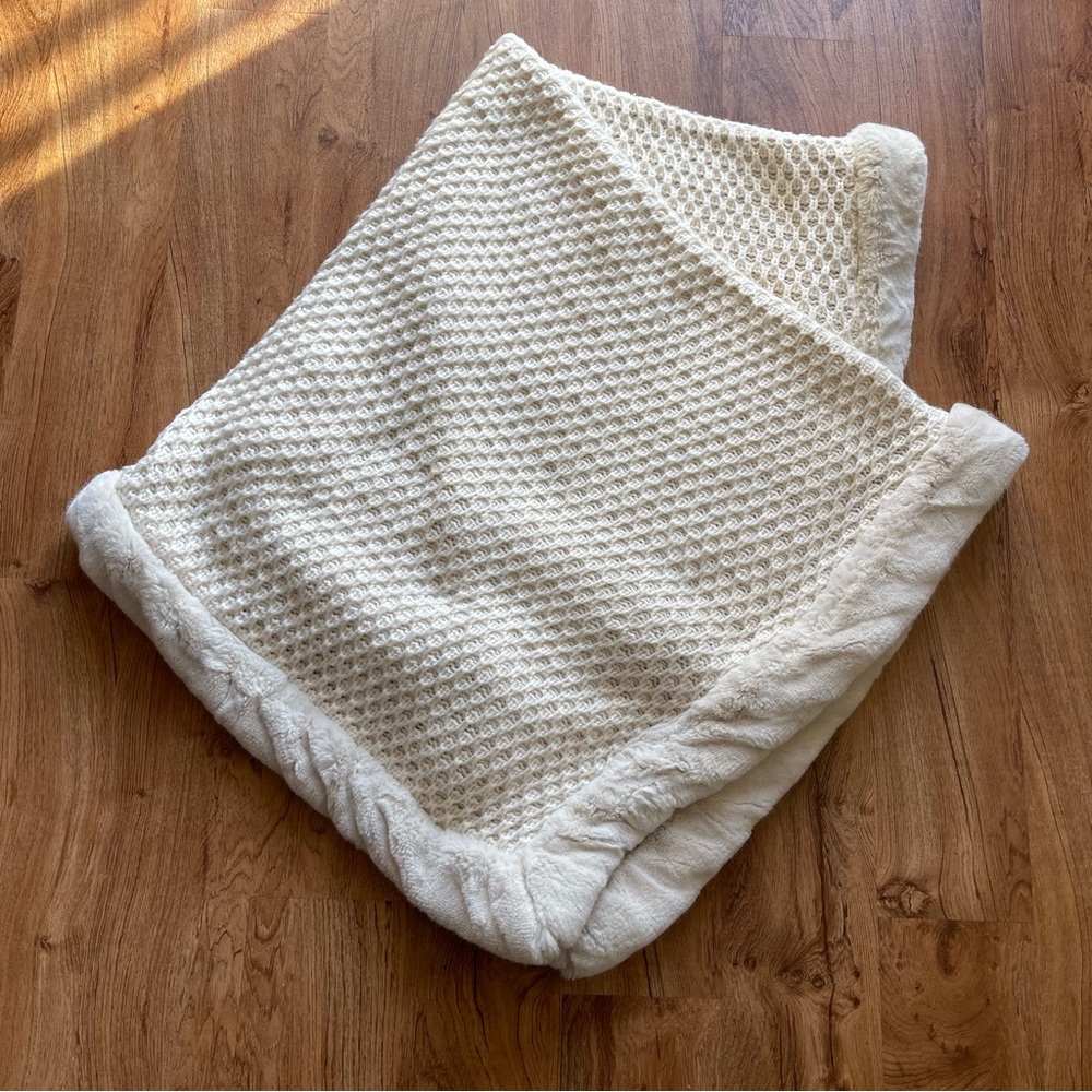 Cottage Core/ Butter Mom Pottery Barn Crochet Blanket with Faux Fur Trim